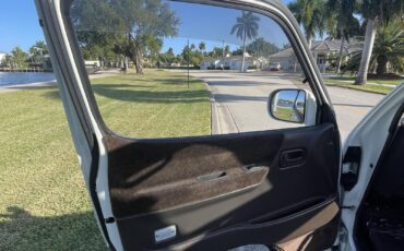Toyota-Super-Custom-1994-Minivan-16