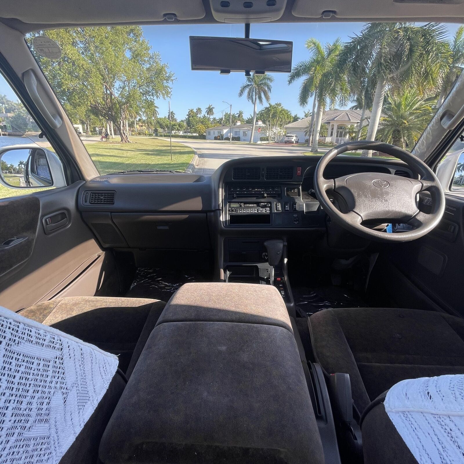 Toyota-Super-Custom-1994-Minivan-19