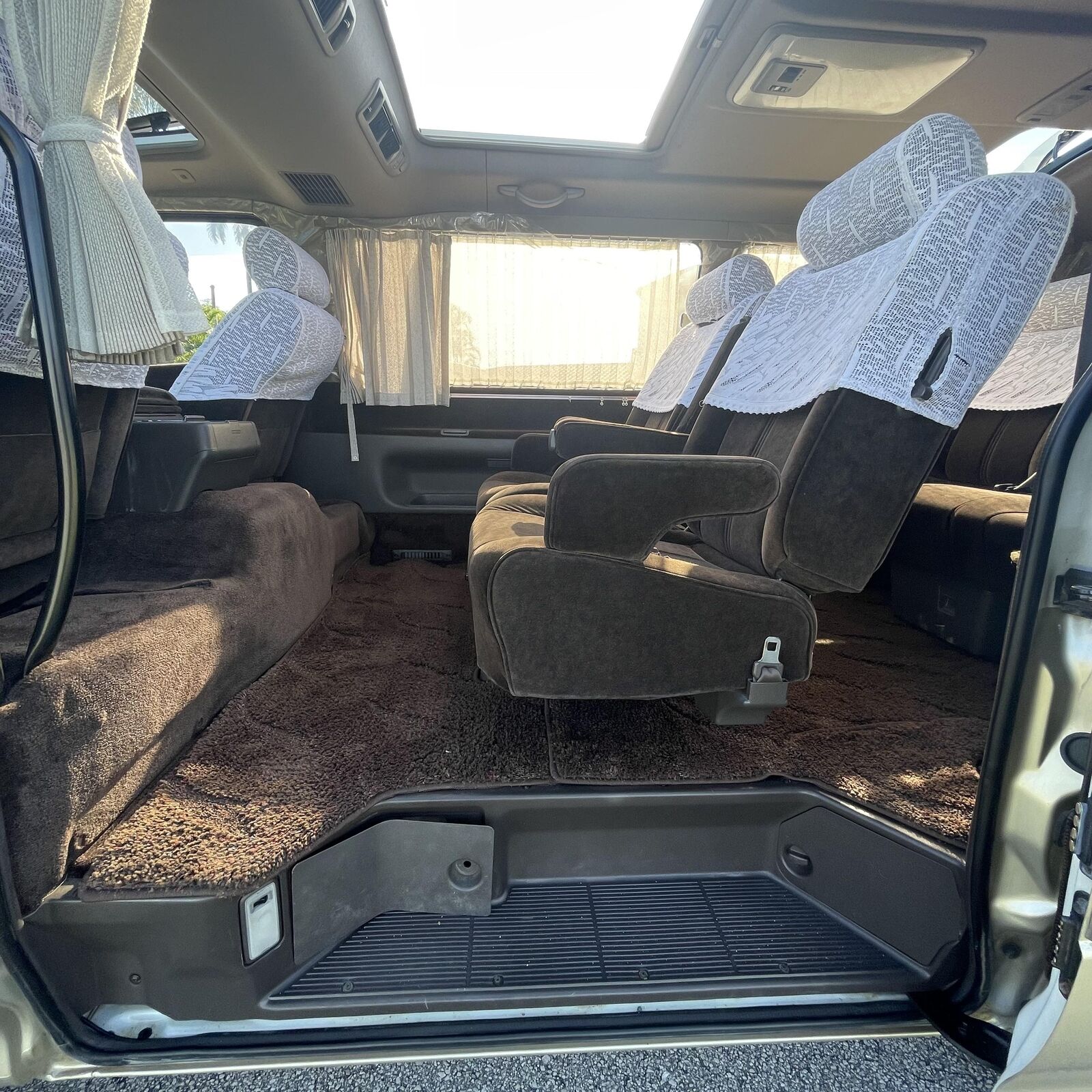 Toyota-Super-Custom-1994-Minivan-25