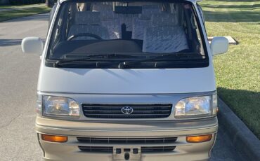 Toyota-Super-Custom-1994-Minivan-3