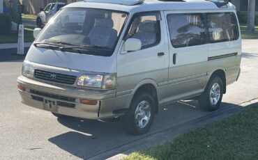 Toyota-Super-Custom-1994-Minivan-5