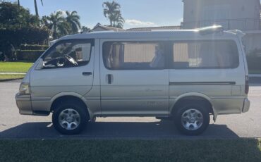 Toyota-Super-Custom-1994-Minivan-6