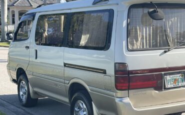 Toyota-Super-Custom-1994-Minivan-8