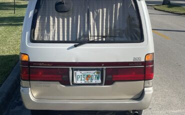 Toyota-Super-Custom-1994-Minivan-9