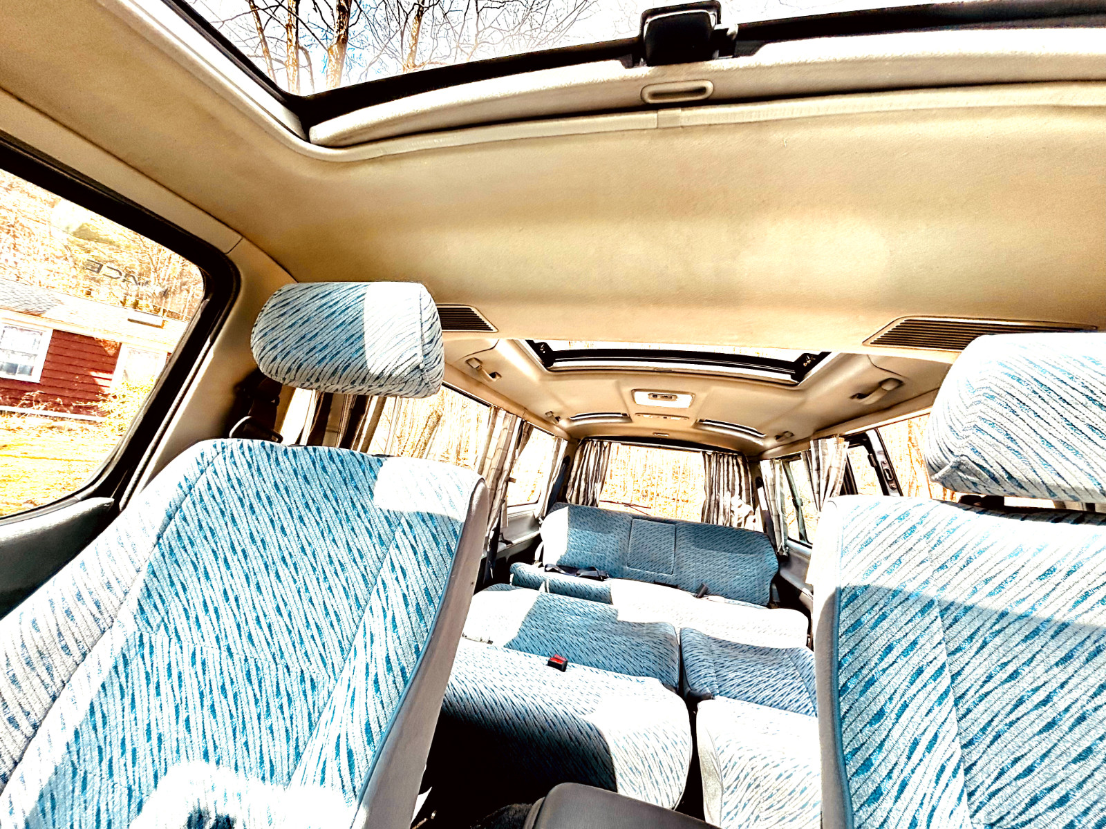 Toyota-Super-Custom-1995-van-15