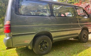 Toyota-Super-Custom-1995-van-19