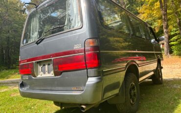 Toyota-Super-Custom-1995-van-20