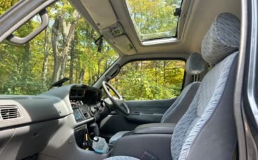 Toyota-Super-Custom-1995-van-4
