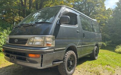 Toyota Super Custom 1995 van
