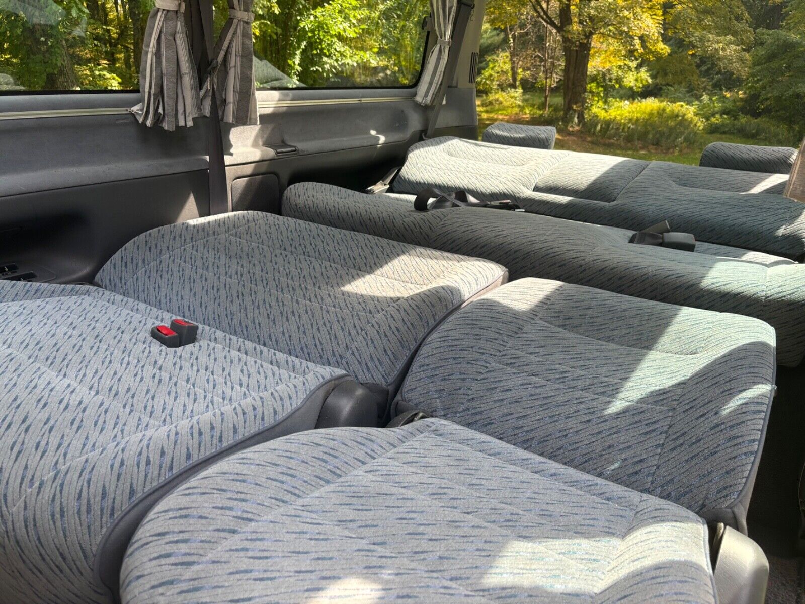 Toyota-Super-Custom-1995-van-5