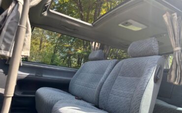 Toyota-Super-Custom-1995-van-8