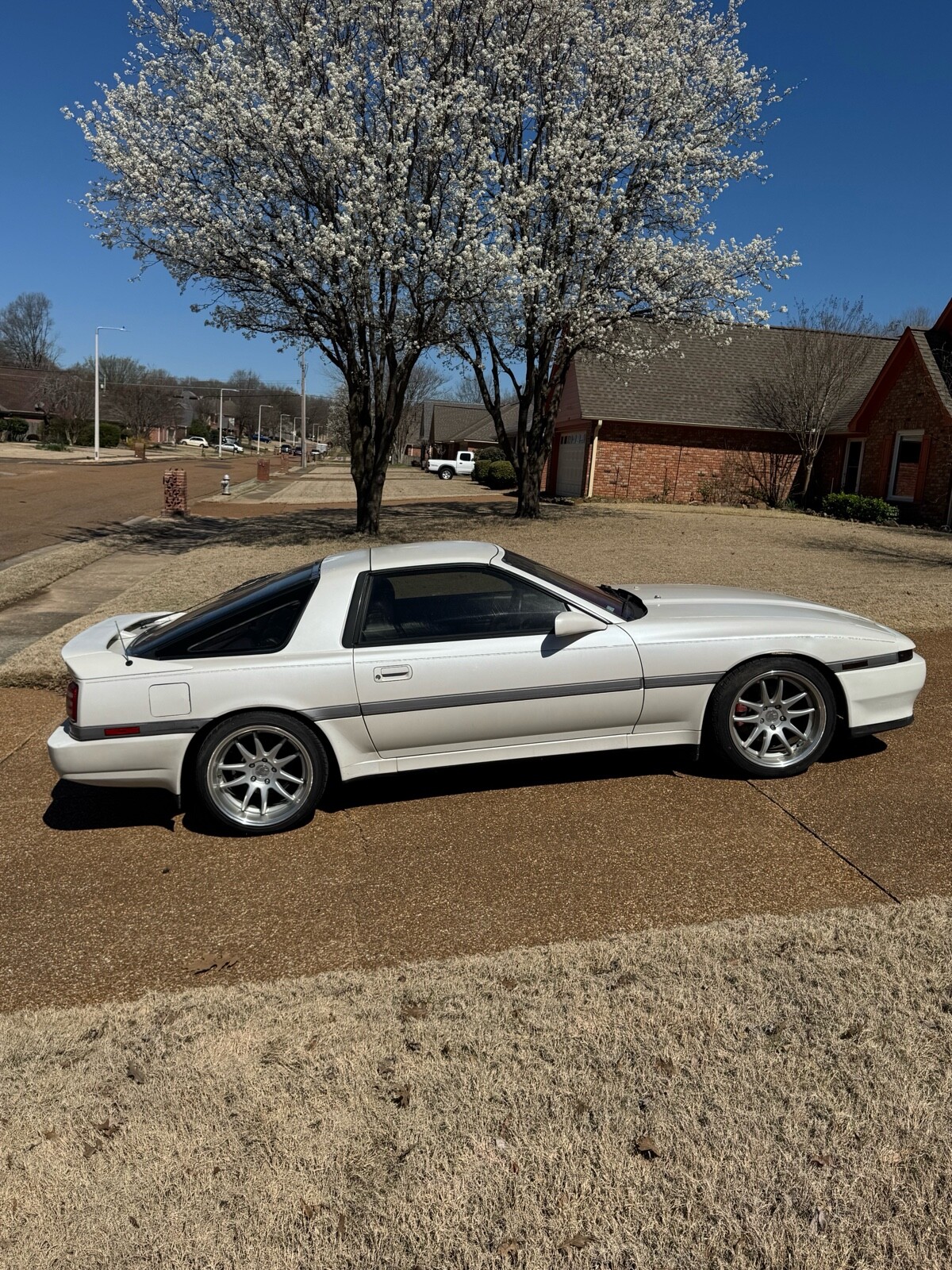 Toyota-Supra-1990-Hatchback