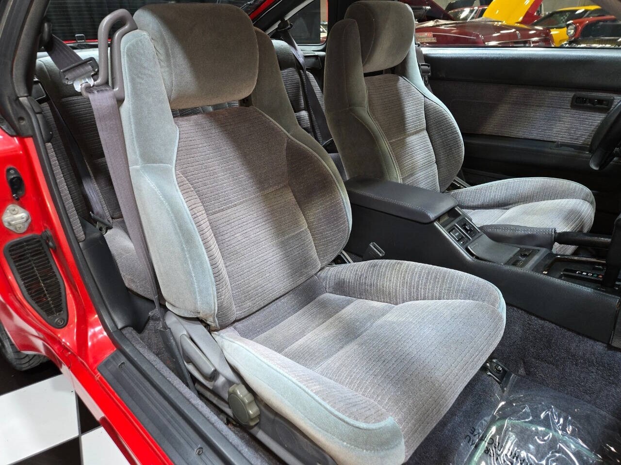 Toyota-Supra-1991-Hatchback-12