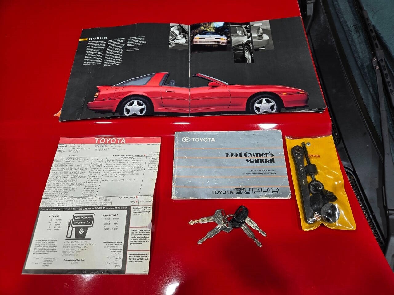 Toyota-Supra-1991-Hatchback-4