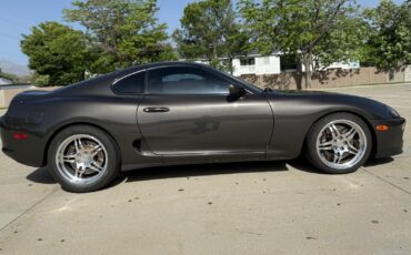 Toyota-Supra-1993-Hatchback-1