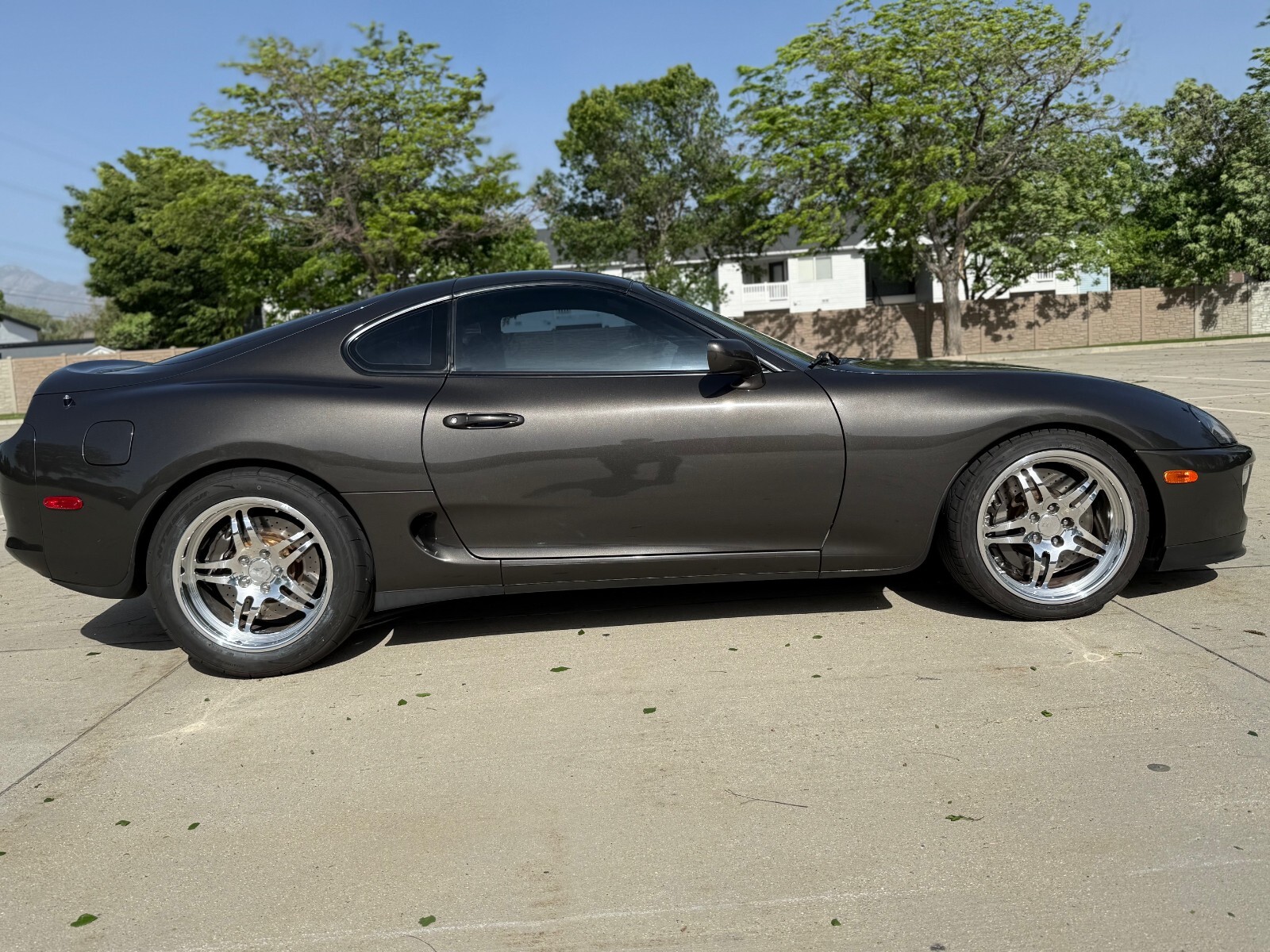 Toyota-Supra-1993-Hatchback-1