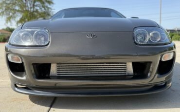Toyota-Supra-1993-Hatchback-10