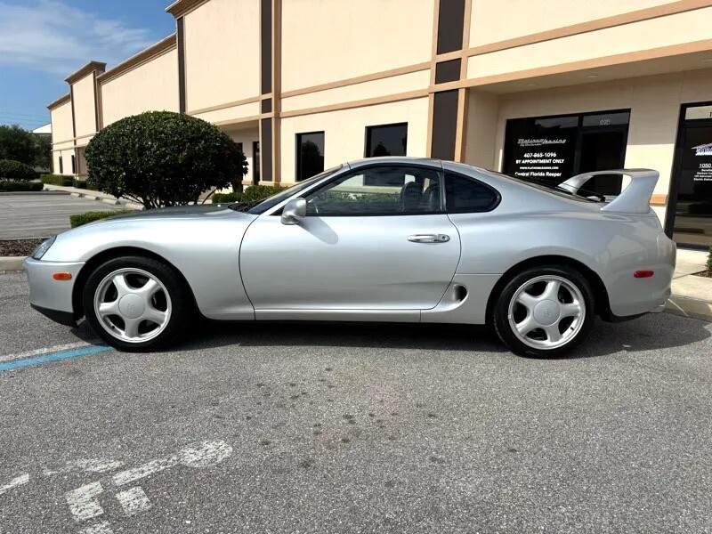 Toyota-Supra-1994-13