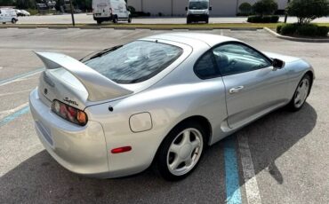 Toyota-Supra-1994-16