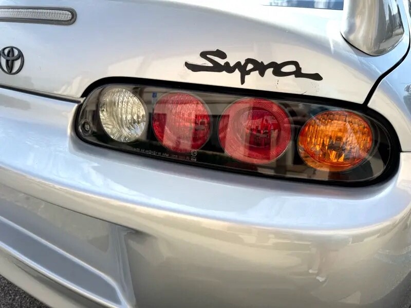 Toyota-Supra-1994-17