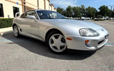 Toyota-Supra-1994-24