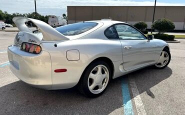 Toyota-Supra-1994-26