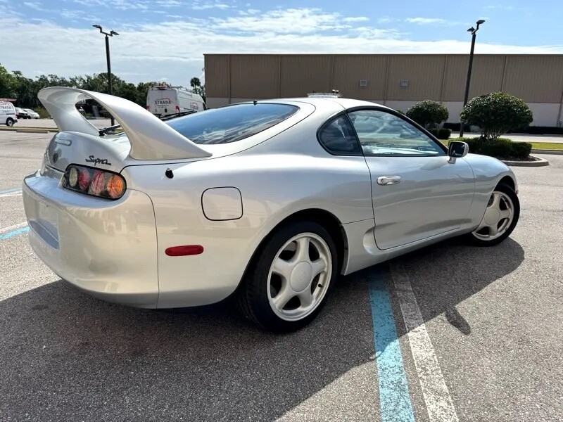 Toyota-Supra-1994-26