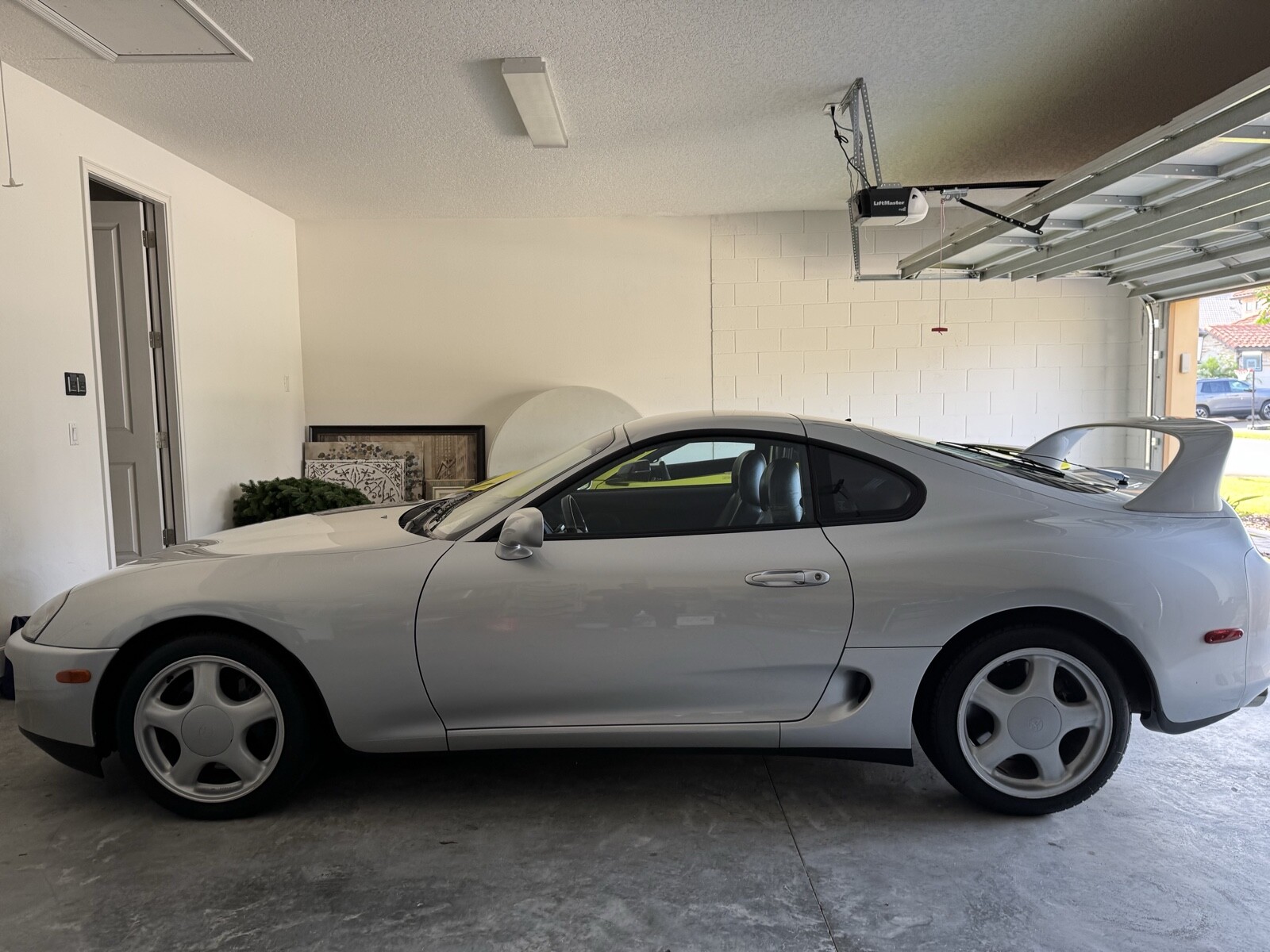 Toyota-Supra-1994-31