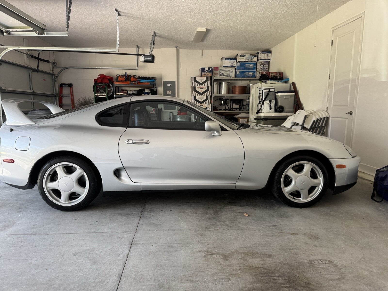 Toyota-Supra-1994-36