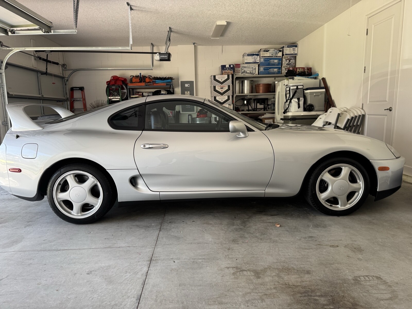 Toyota-Supra-1994-37