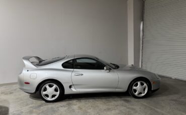 Toyota-Supra-1994-7