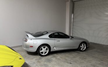 Toyota-Supra-1994-9