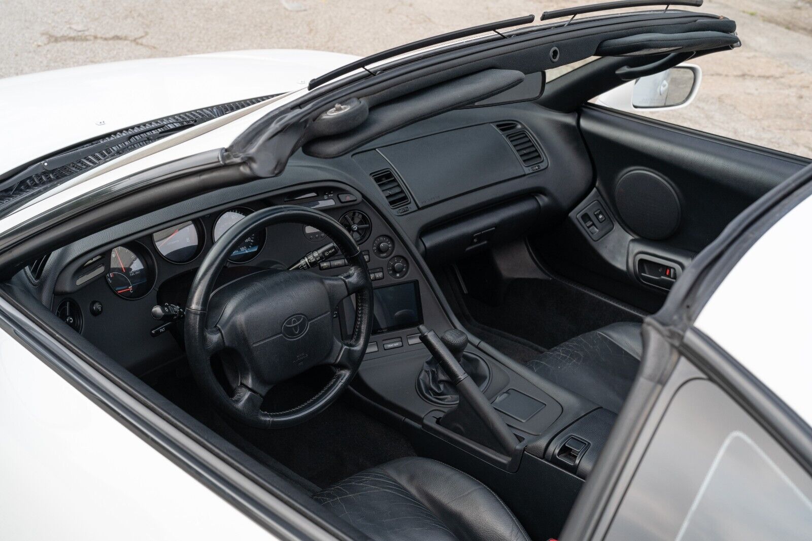 Toyota-Supra-1994-Hatchback-10
