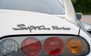 Toyota-Supra-1994-Hatchback-12