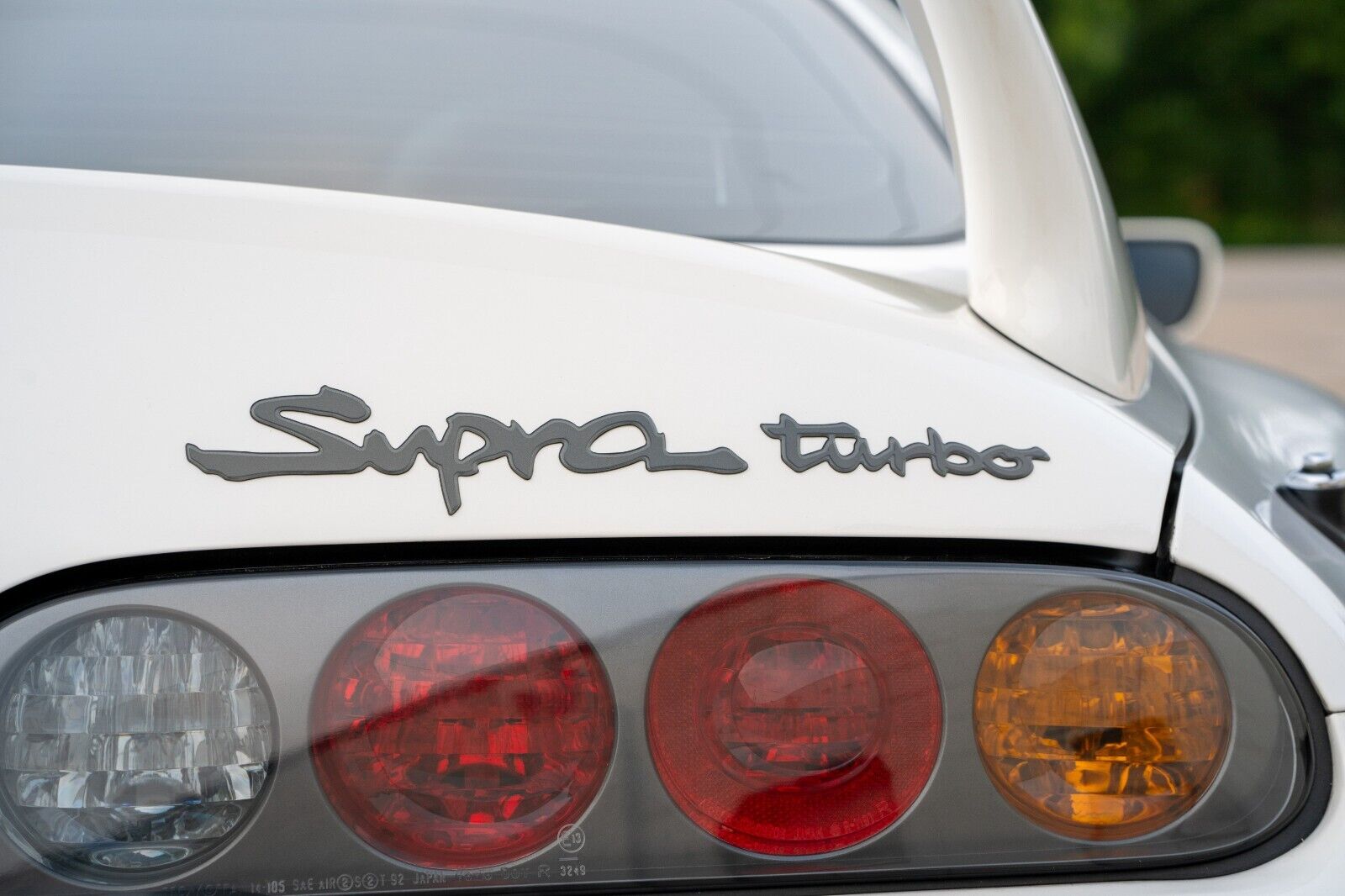 Toyota-Supra-1994-Hatchback-12