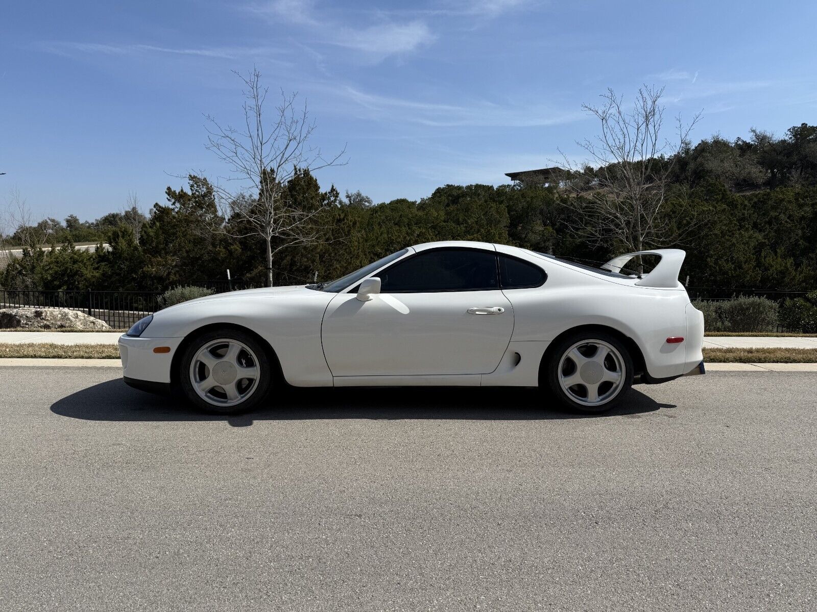 Toyota-Supra-1994-Hatchback-5