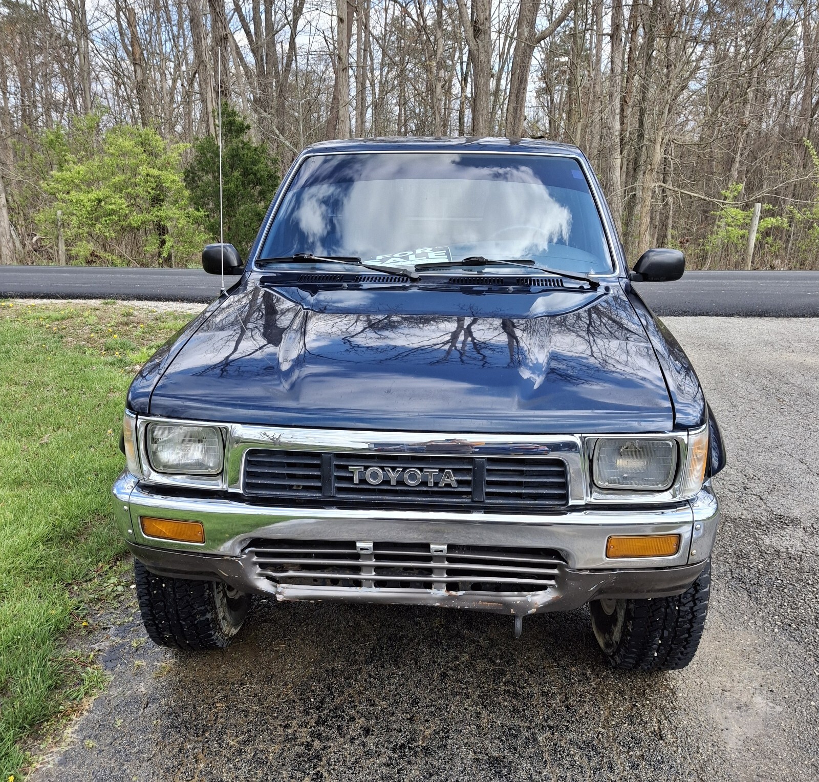 Toyota-Tacoma-1991-Standard-Cab-Pickup-2