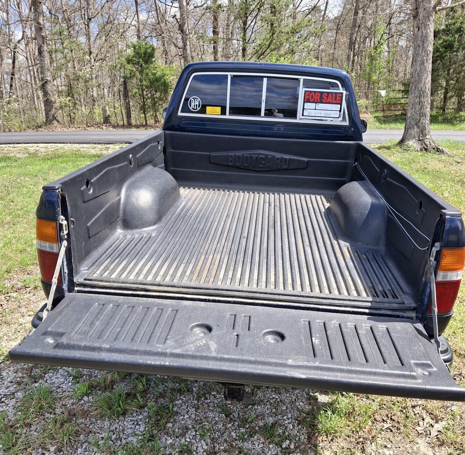 Toyota-Tacoma-1991-Standard-Cab-Pickup-27