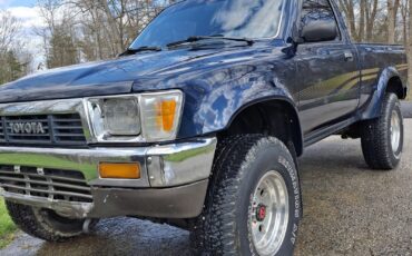 Toyota-Tacoma-1991-Standard-Cab-Pickup