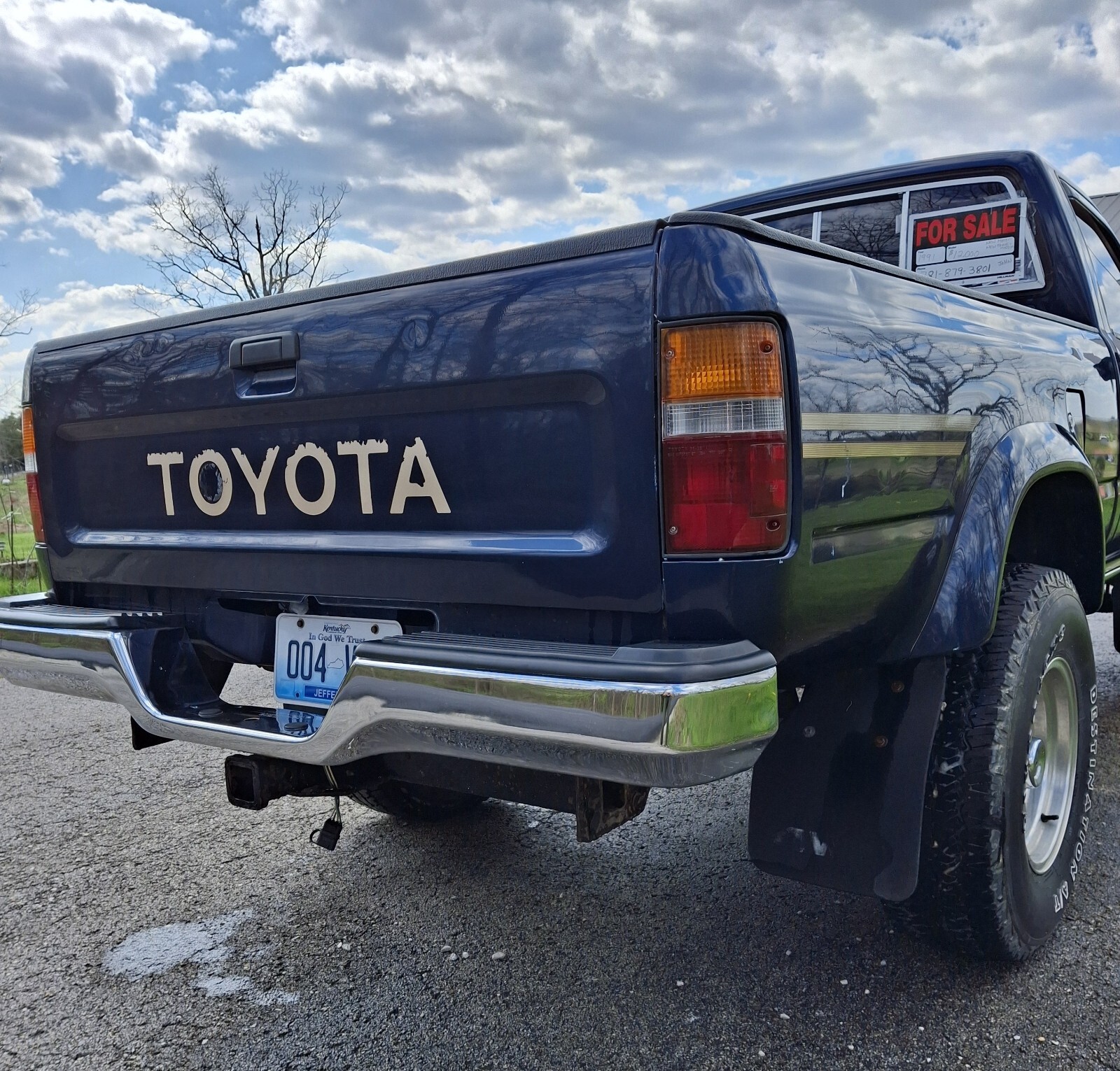 Toyota-Tacoma-1991-Standard-Cab-Pickup-8