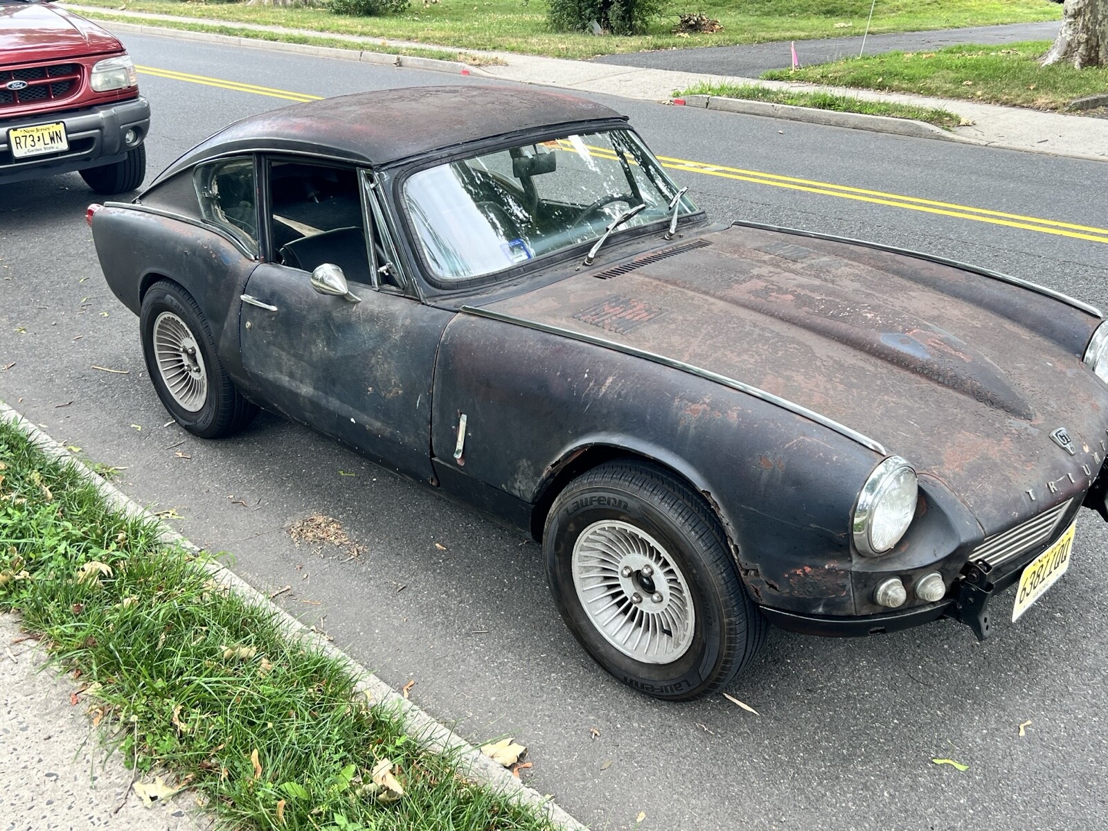 Triumph-GT6-1968-3