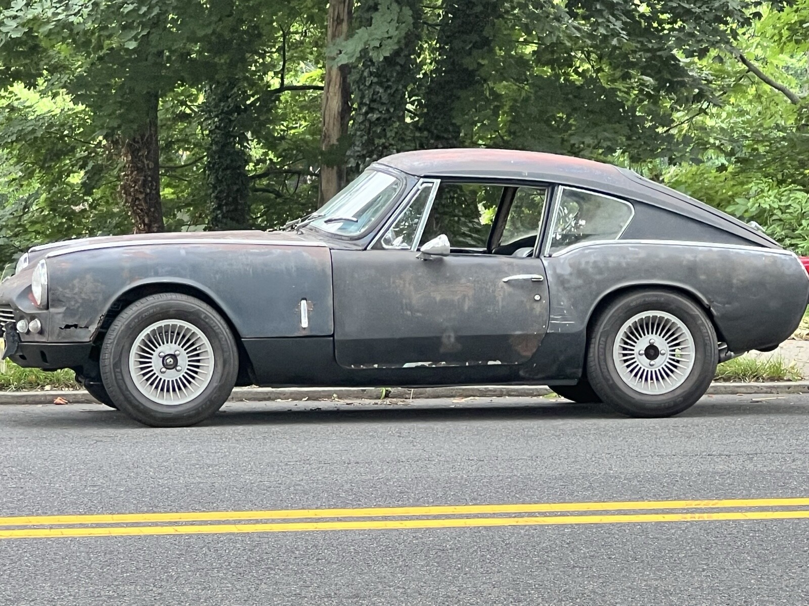 Triumph-GT6-1968-8