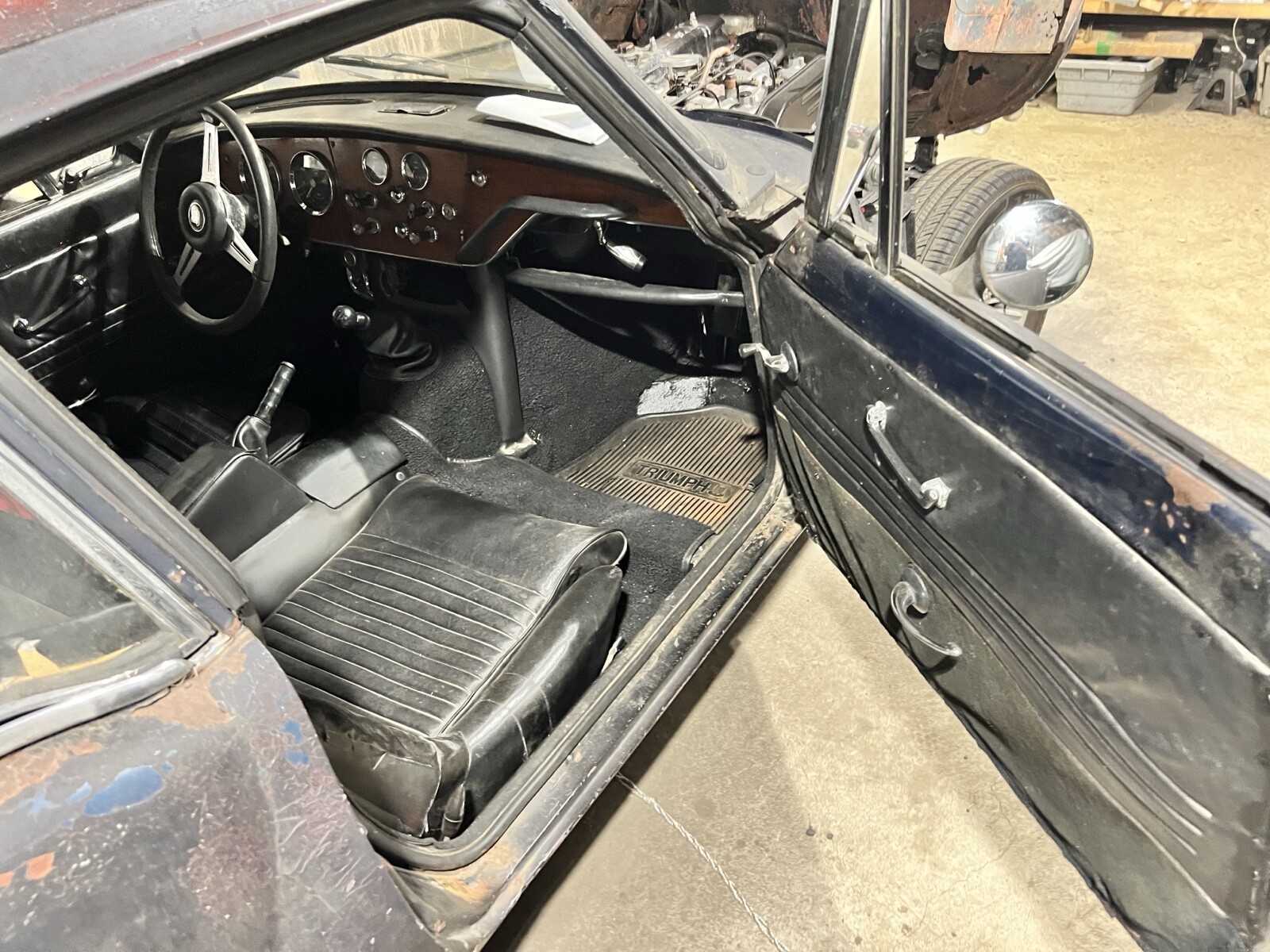 Triumph-GT6-1968-9
