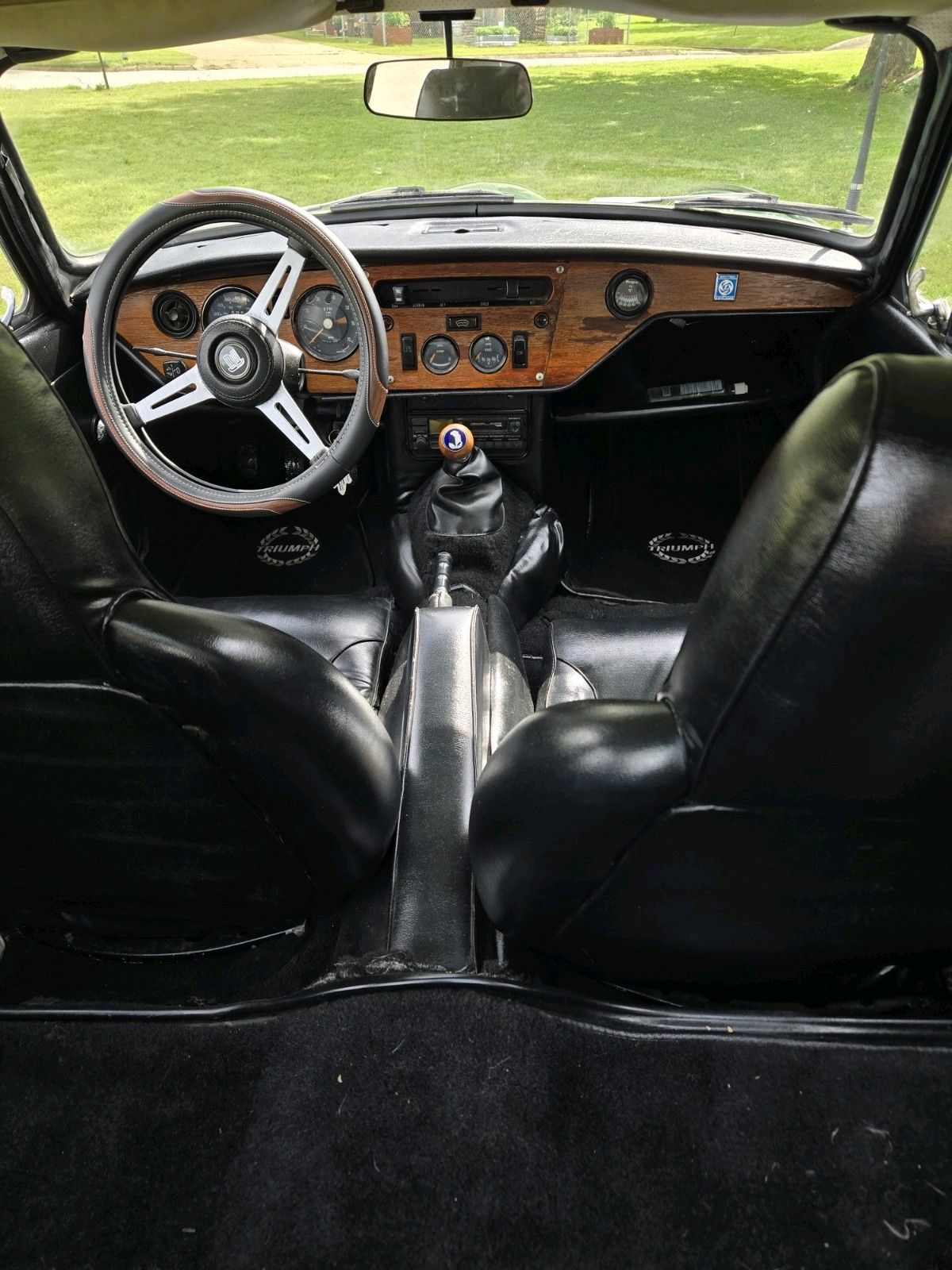 Triumph-GT6-1970-Hatchback-2