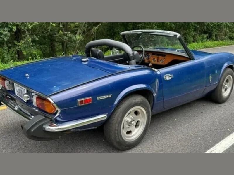 Triumph-Spitfire-1974-Convertible-4