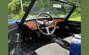 Triumph-Spitfire-1974-Convertible-9