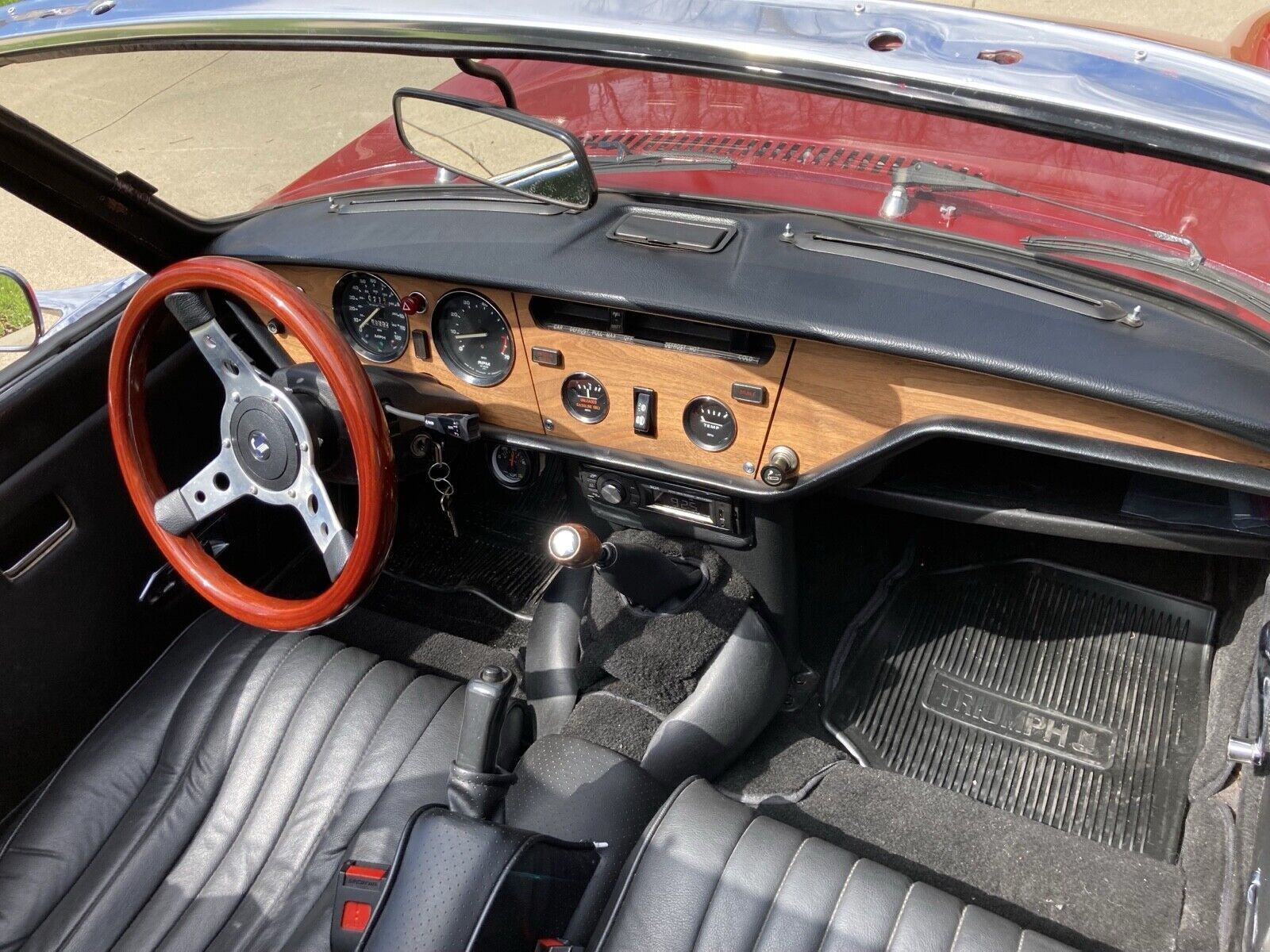 Triumph-Spitfire-1978-Convertible-7