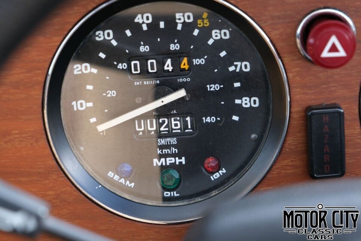 Triumph-Spitfire-1980-27