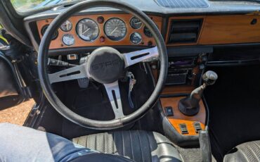 Triumph-Stag-1973-green-12