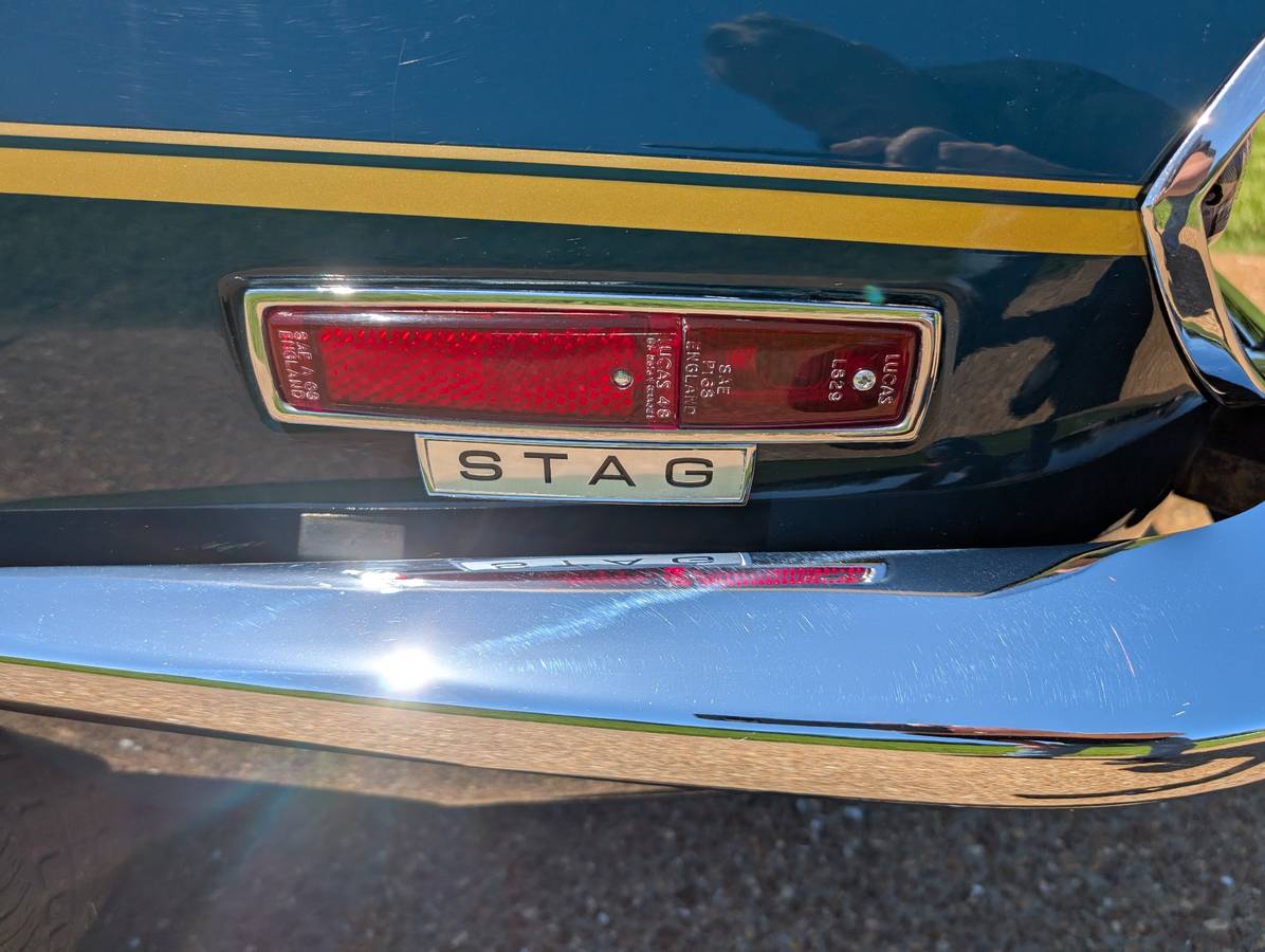 Triumph-Stag-1973-green-2